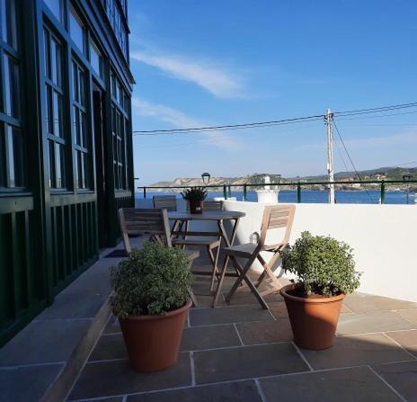 Apartamentos El Muelle Comillas Luaran gambar