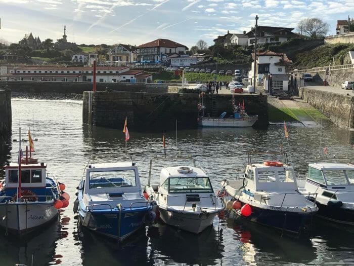 Apartamentos El Muelle Comillas Luaran gambar